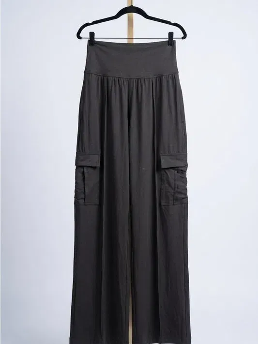 Charcoal wide-leg cargo pants
