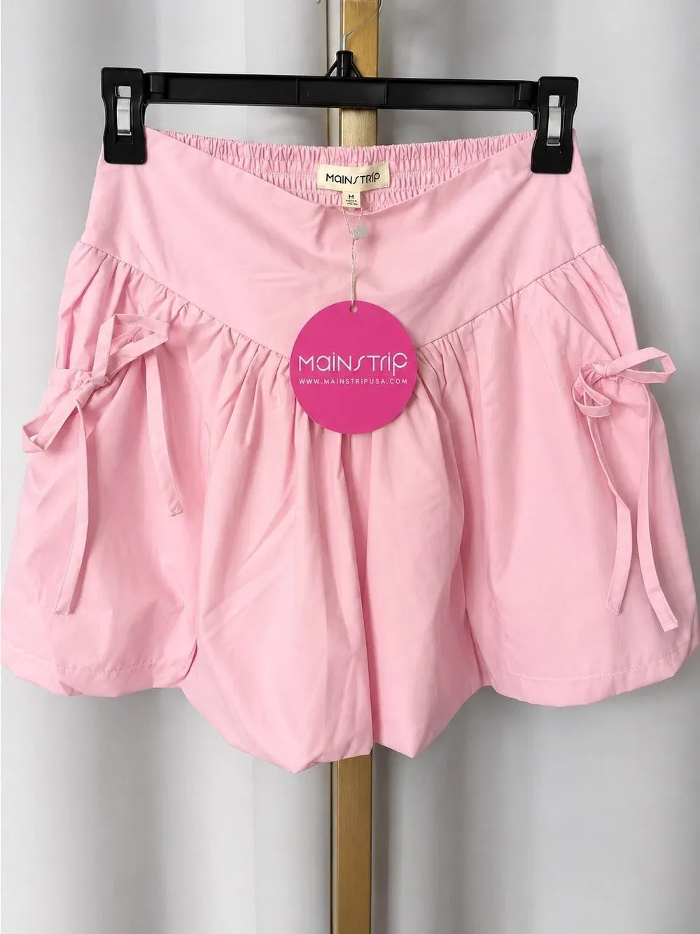 Pink shorts with bow details